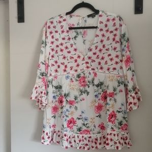 Suzanne Betro flowy,floral, peasant top
